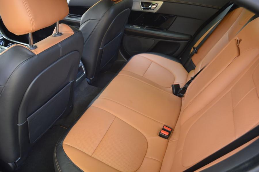  Jaguar XF 2 0T 2013 года  (фото 12 из 26)